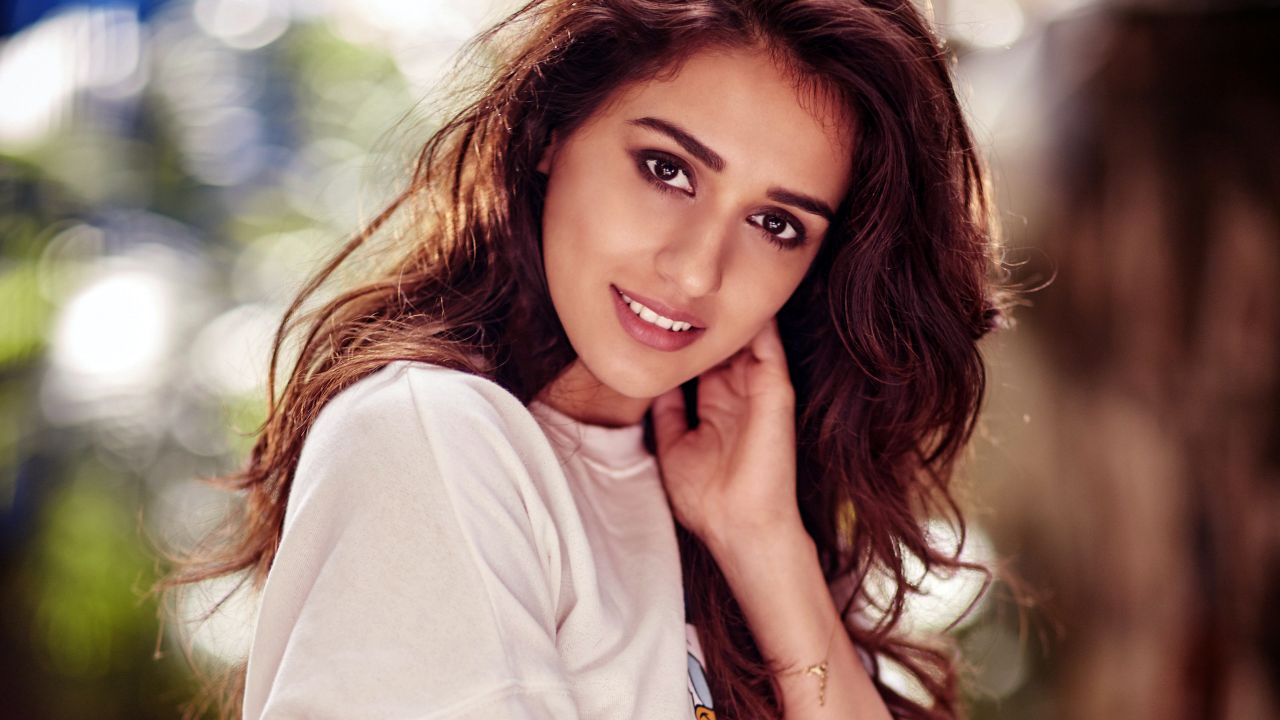 Disha Patani 4K Wallpaper Bollywood Actress Portrait Beautiful