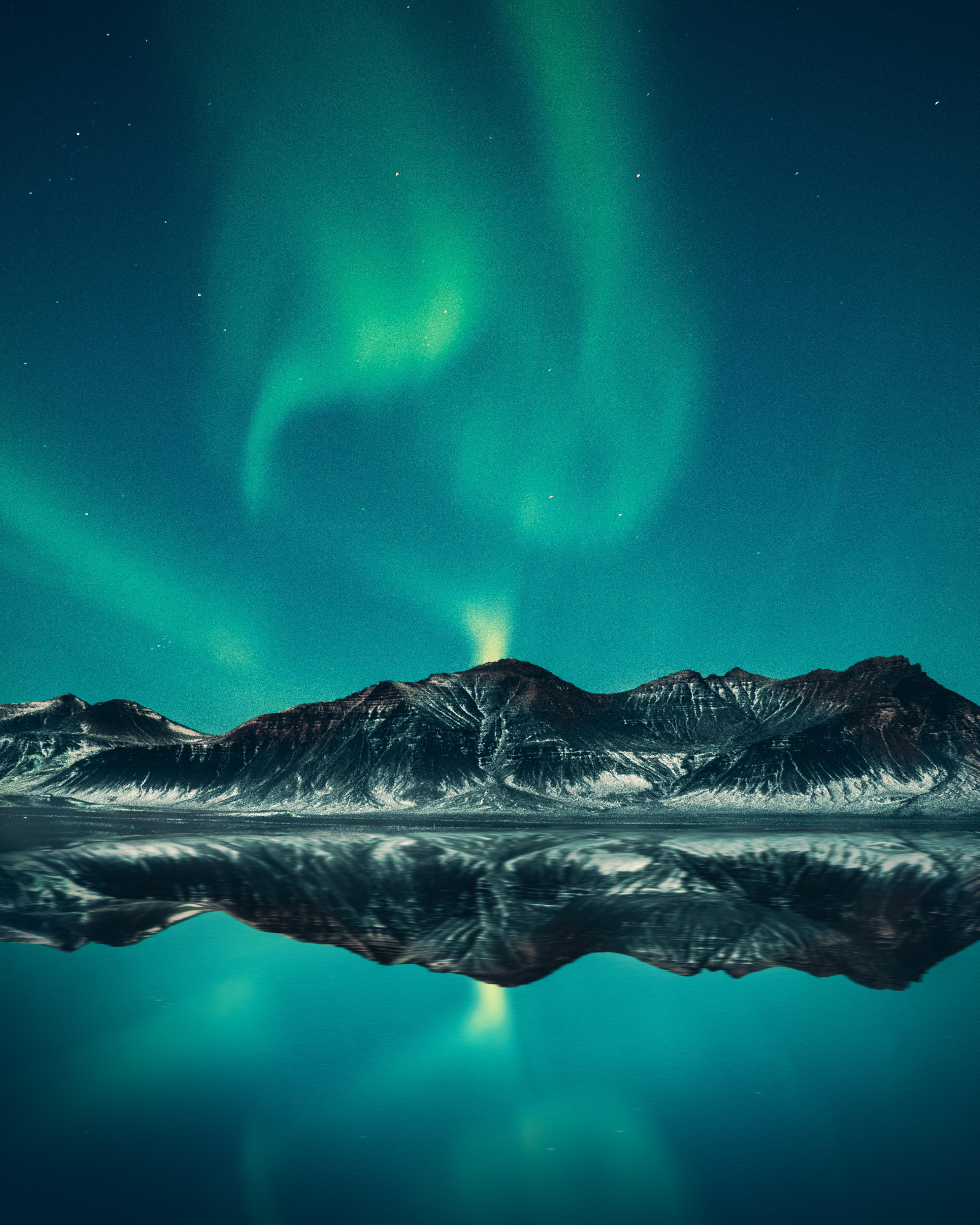 Aurora Borealis Wallpaper 4K, Mountains, Lake, Aurora sky, Iceland, 5K