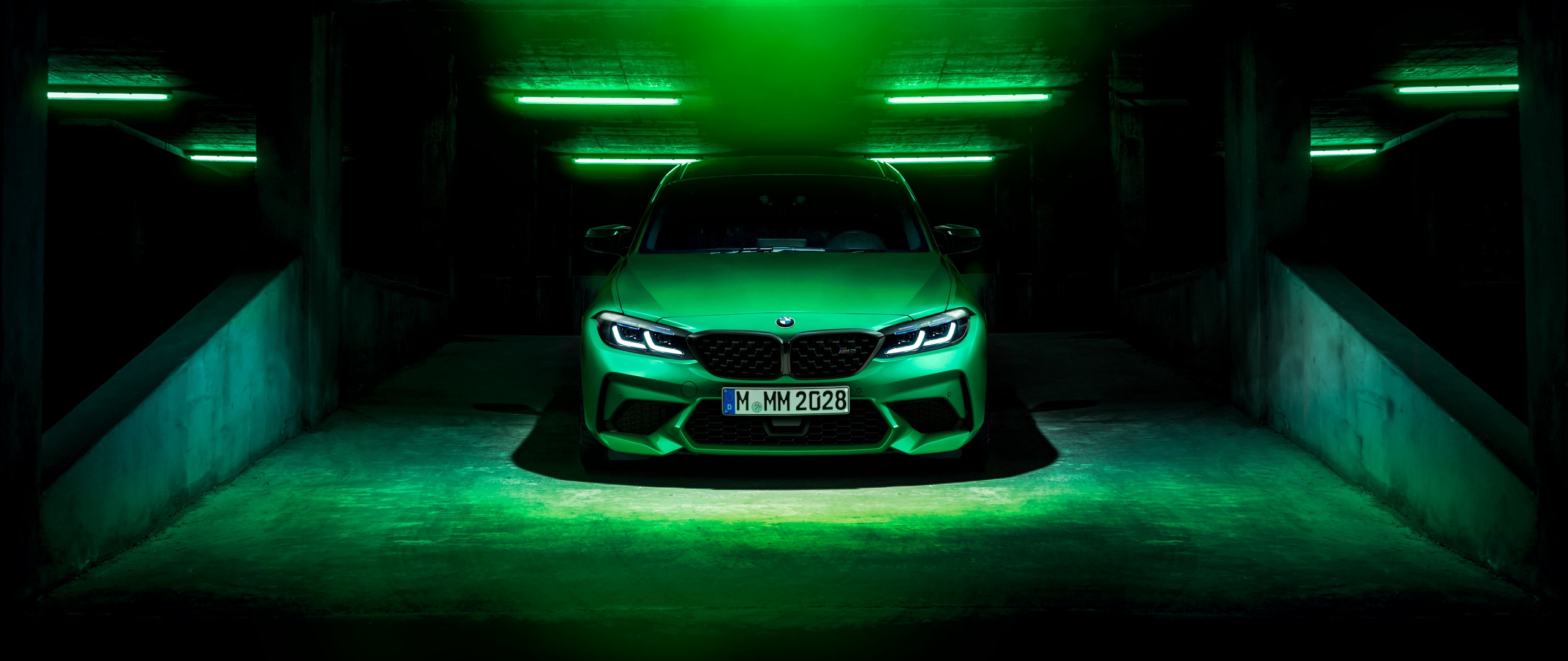 Thưởng thức bức ảnh ô tô BMW M2 Wallpaper 4K chất lượng cao, bạn sẽ ngỡ ngàng trước vẻ đẹp năng động và sang trọng của chiếc xe huyền thoại này. Hãy xem và cảm nhận những đường nét mềm mại, sự tinh tế từng chi tiết và sự uyển chuyển của BMW M2 Wallpaper 4K.
