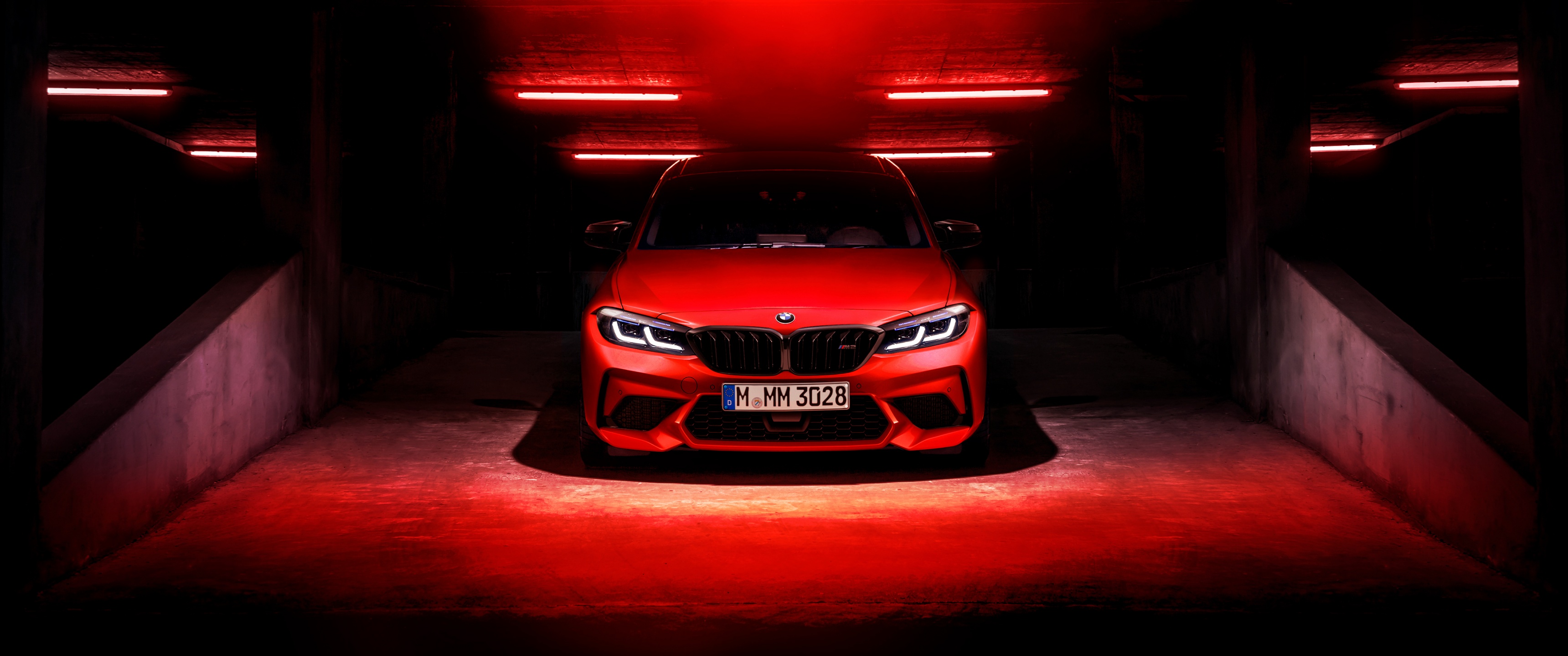 BMW M2: Với thiết kế đầy cá tính, BMW M2 là sự lựa chọn hoàn hảo để trổ tài trên đường đua hay nơi đường phố. Hãy xem hình ảnh chiếc xe BMW M2 để khám phá một siêu phẩm thể thao đích thực.