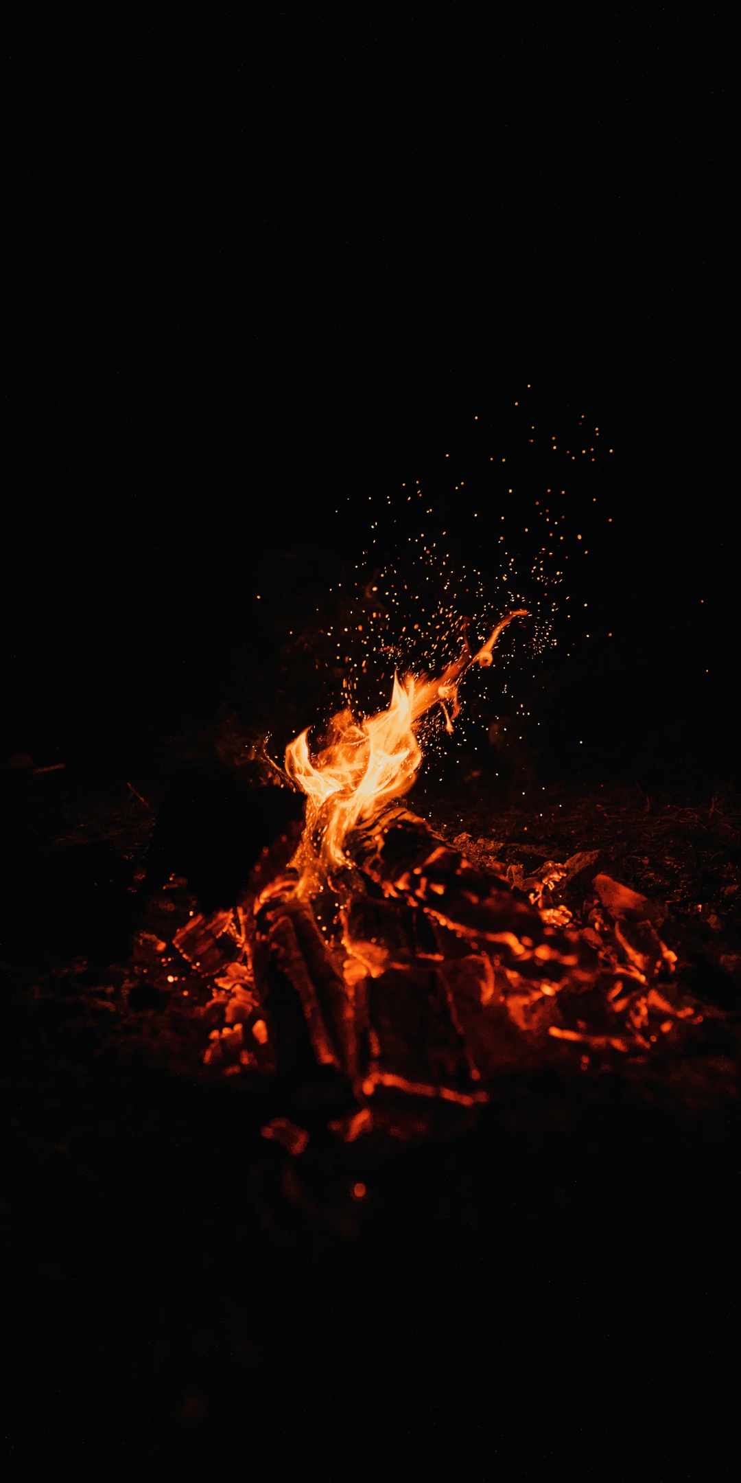 Bonfire Wallpaper 4K, Dark, Black background, Campfire, Flame