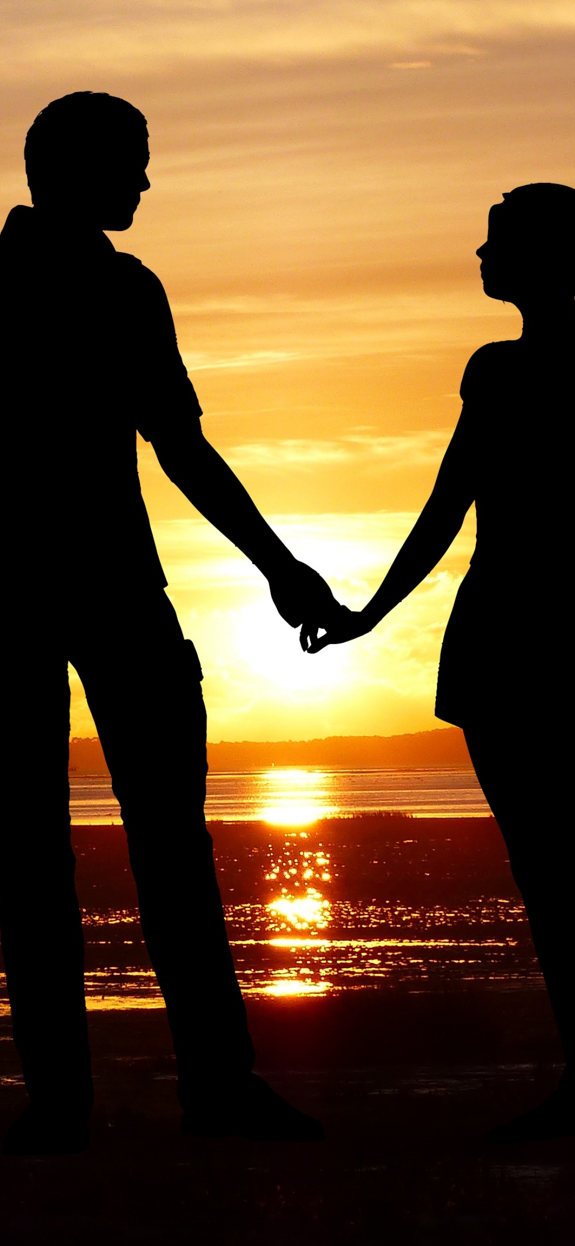 Couple 4K Wallpaper, Beach, Romantic, Silhouette, Sunset, Seascape