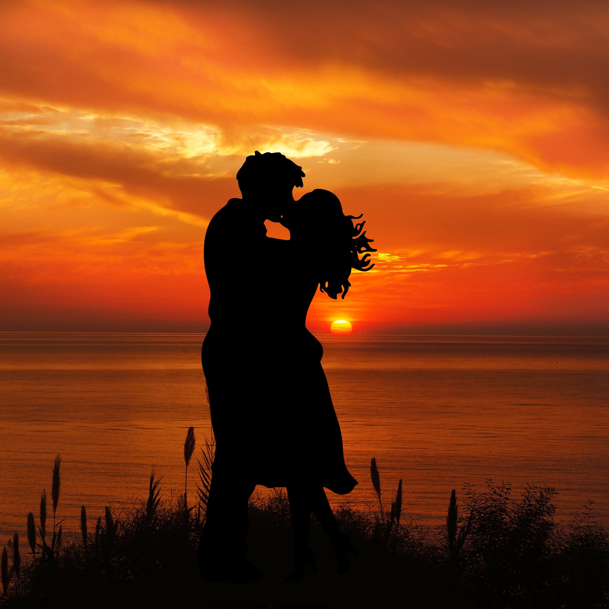 Couple Wallpaper 4K, Romantic kiss, Silhouette, Sunset