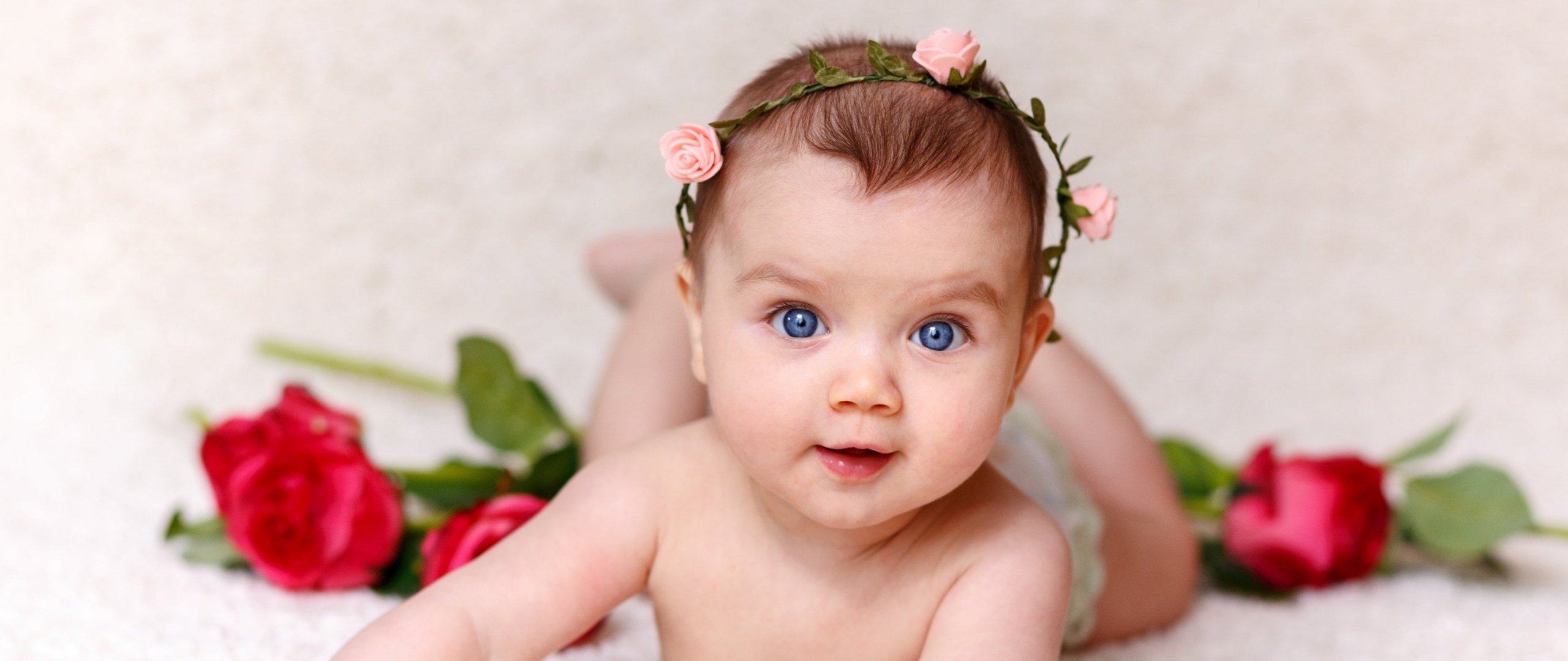Cute Baby Girl Stock Photos and Images - 123RF