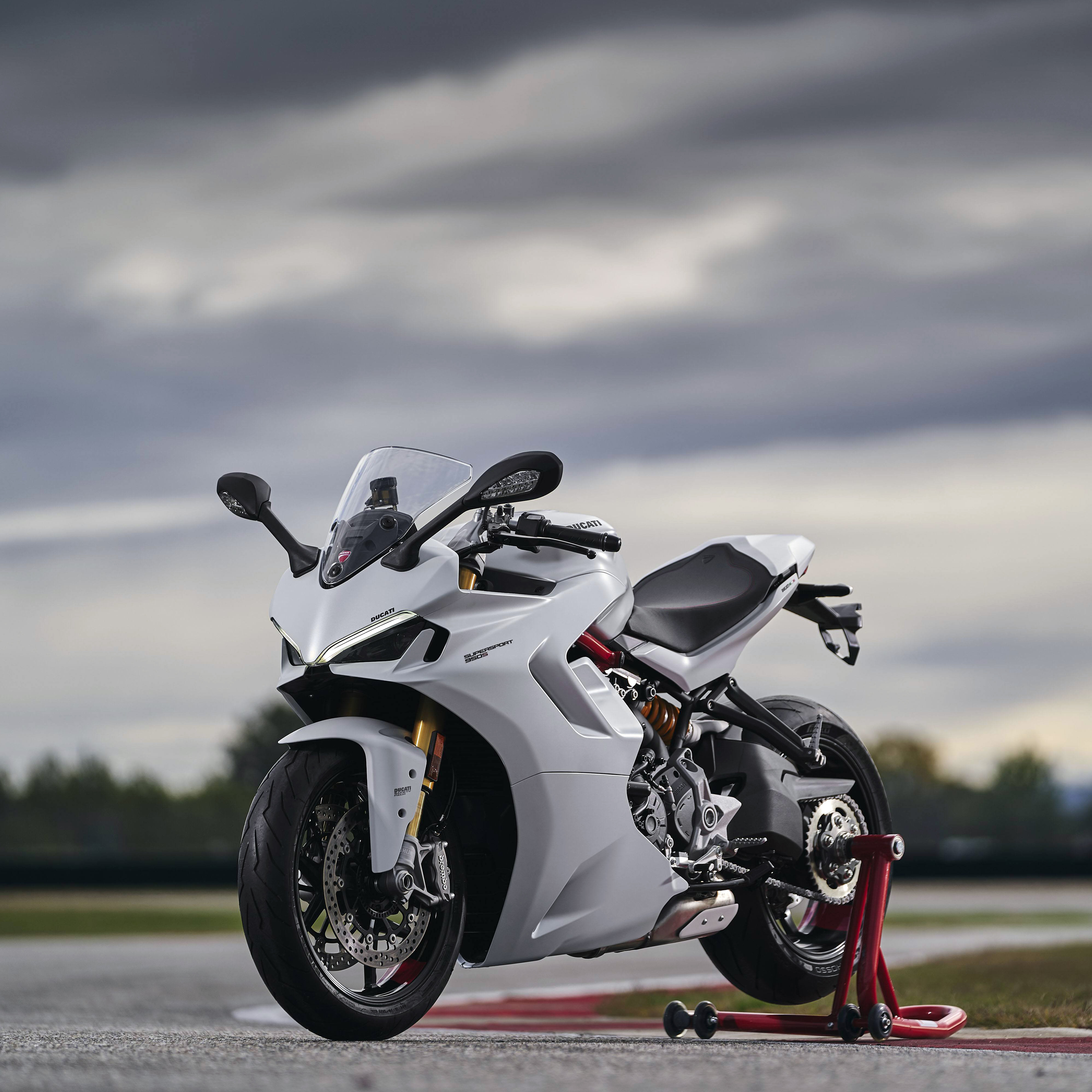 What Do You Want To Know About The 2017 Ducati SuperSport? | Cycle World