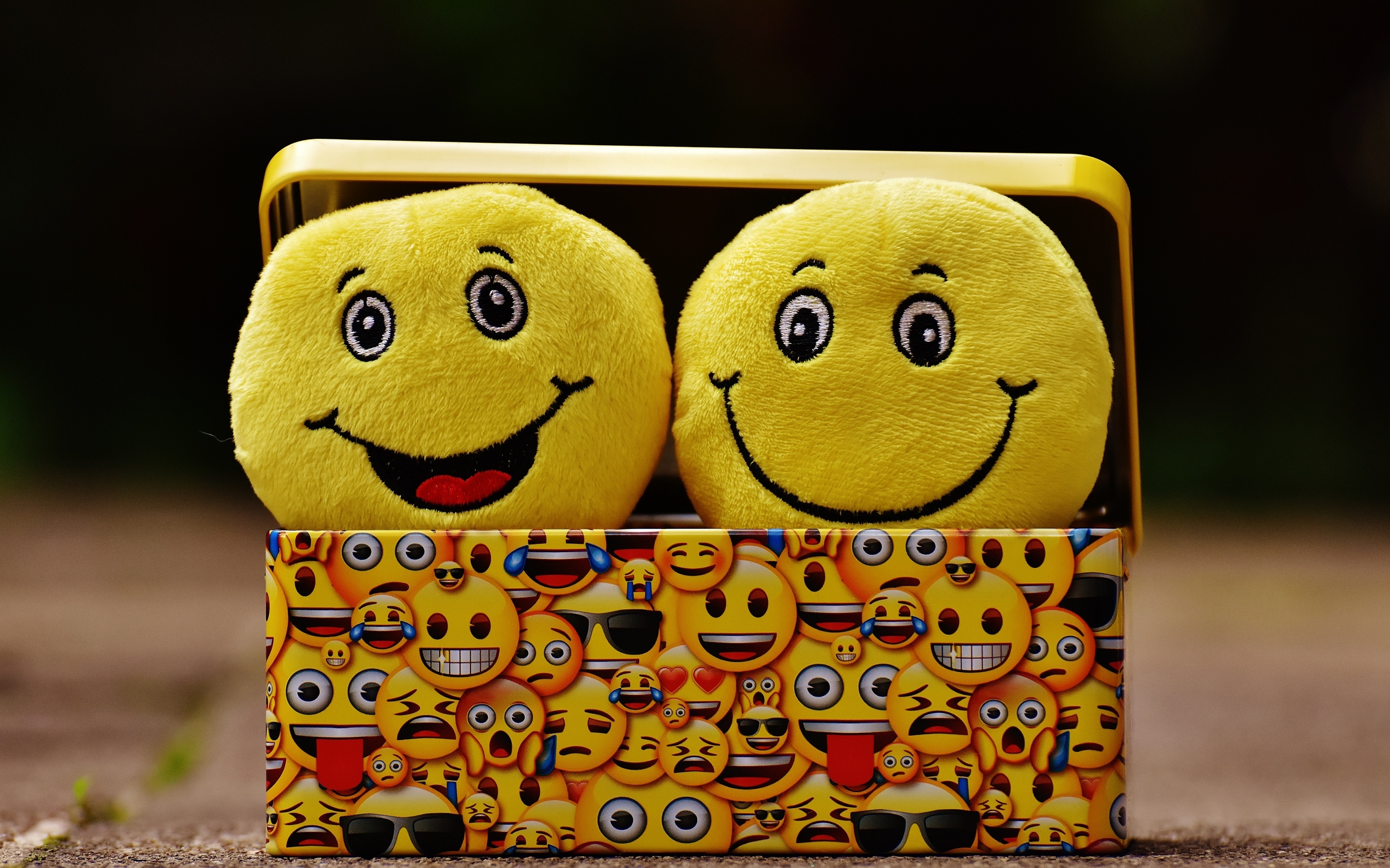 Emoji Wallpaper 4K, Smileys, Yellow box, Cute, #2302