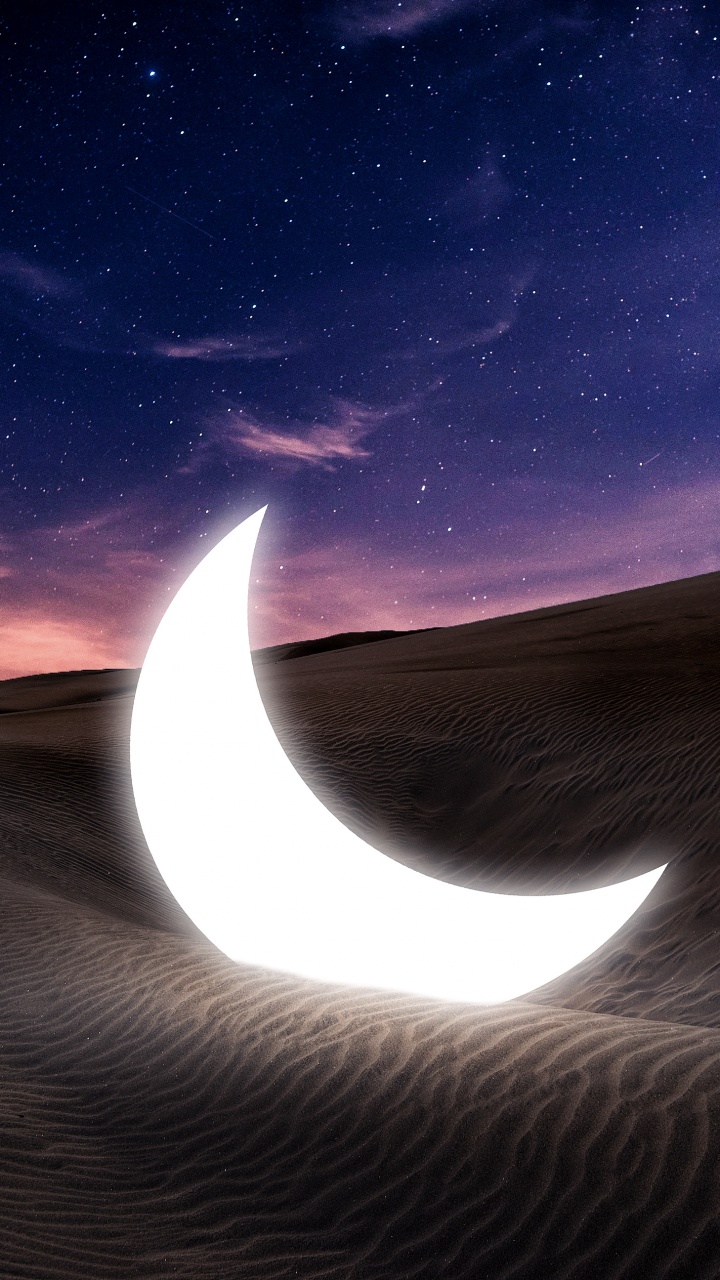 Half moon Wallpaper 4K, Fallen, Desert, Starry sky, Evening sky, Dawn