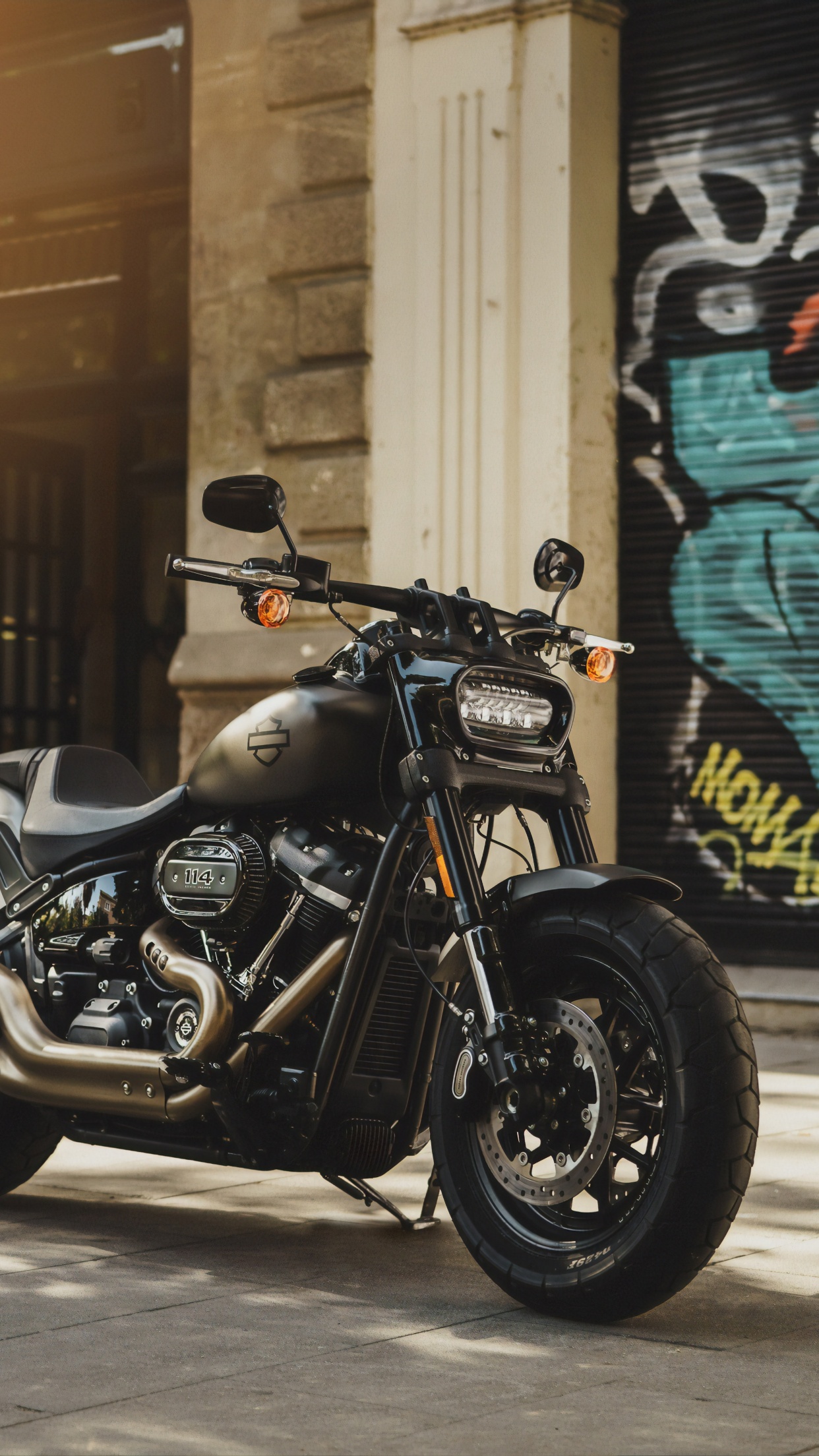 Harley-Davidson Fat Bob 4K Wallpaper, Grey Motorcycle, Sun