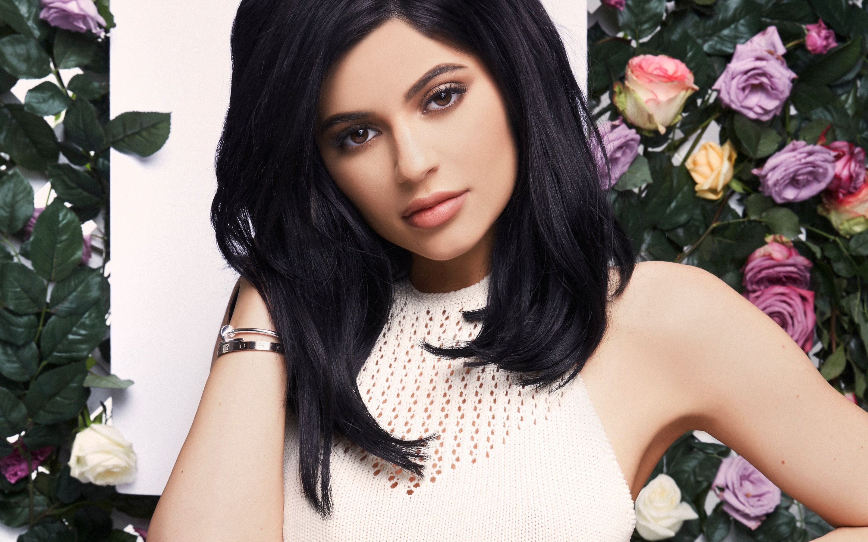 Kylie Jenner Girl Model With Sunrays On Face HD Girls Wallpapers  HD  Wallpapers  ID 86777