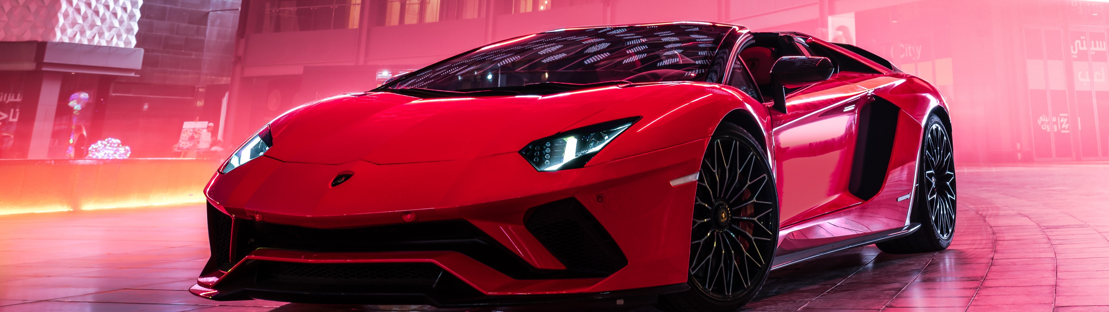 Lamborghini luôn là biểu tượng của sự sang trọng và quyền lực. Hình nền Lamborghini 4k giúp ta thỏa mãn niềm đam mê với siêu xe và tạo nên không gian làm việc hoàn hảo.