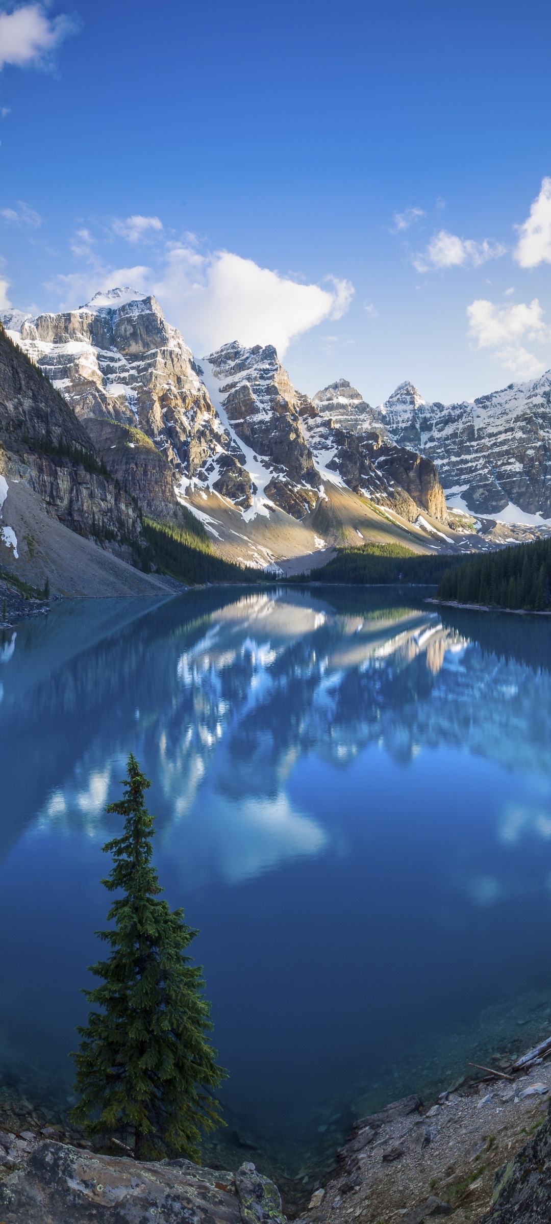 Moraine Lake 4K Wallpaper, Banff National Park, Mountains