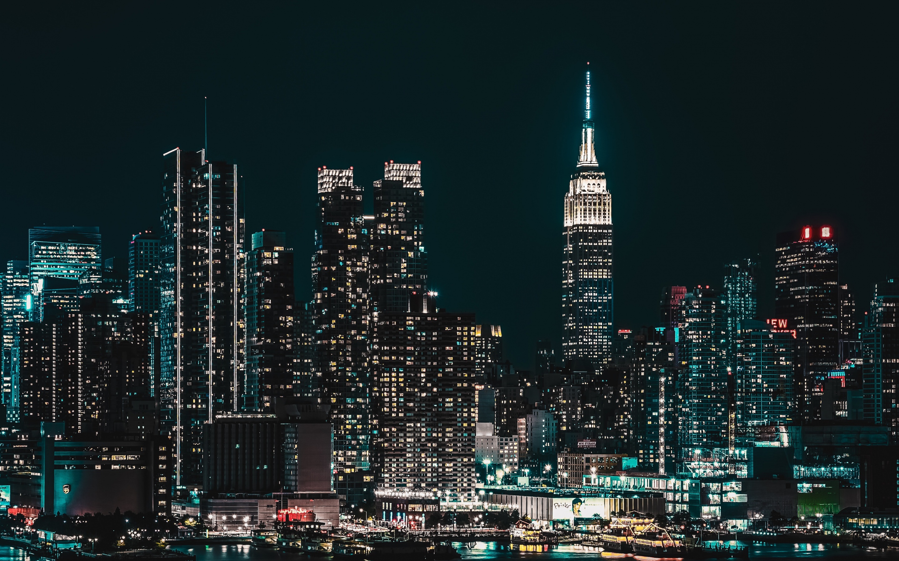 New York City 4K Wallpaper, Cityscape, Night, City lights, Half moon