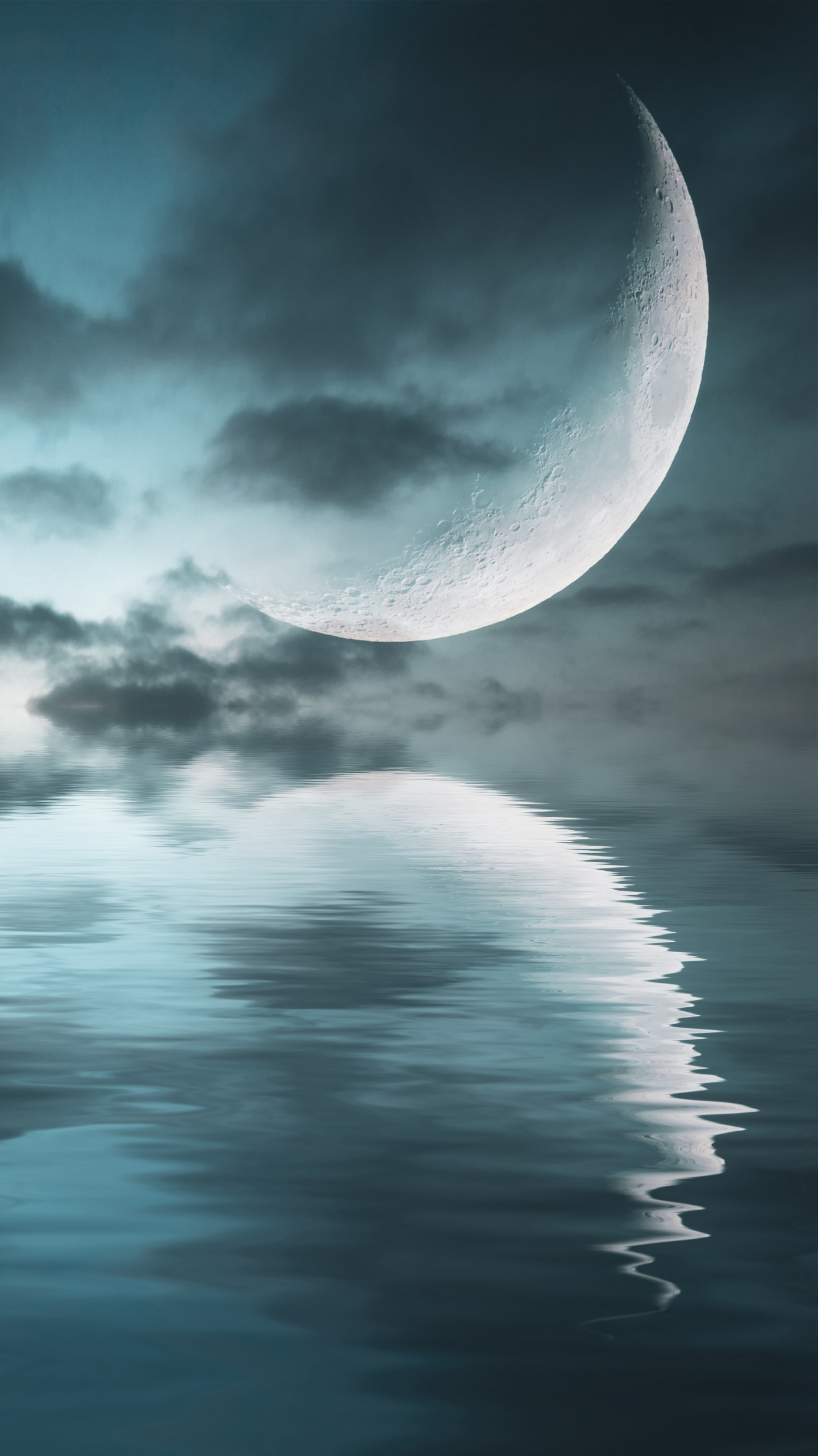 Ocean Wallpaper 4K, Crescent Moon, Sea, Body of Water