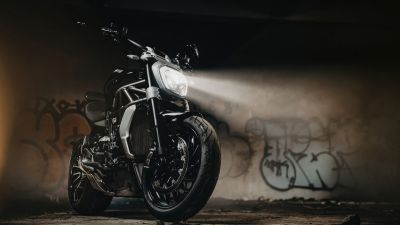 Ducati XDiavel, Cruiser motorcycle, Luxury