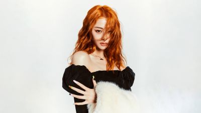 Le Sserafim, Huh Yunjin, K-pop, South Korean Singer, 5K, White background