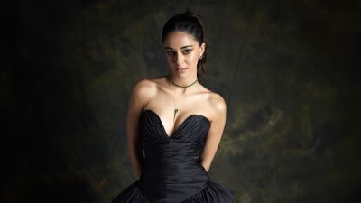 Ananya Pandey, Black dress, Indian actress, Dark background