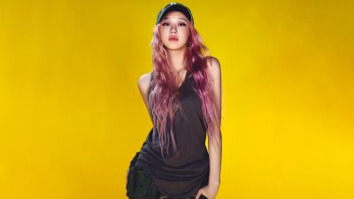 Giselle (aespa), Yellow background, 5K, K-Pop singer