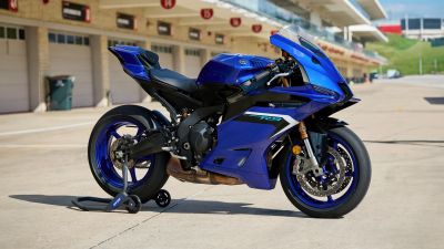 Yamaha YZF-R9, 2025, Sports bikes