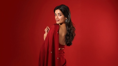 Bhagyashri Borse, Red aesthetic, Saree, Red background, Indian actress, 5K