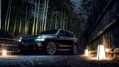 BMW X7 M60i xDrive Black, 2025, 5K, 8K, BMW X7, Luxury SUV, Black cars, Dark aesthetic