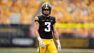 Cooper DeJean, Jersey 3, American football player, 5K, Iowa Hawkeyes