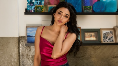 Preity Mukhundhan, Red dress, 5K, Indian actress