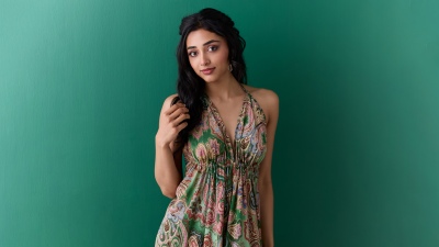 Preity Mukhundhan, Green background', Indian actress, 5K