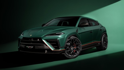 Lamborghini Urus SE Performante, Green background, 2027, 5K