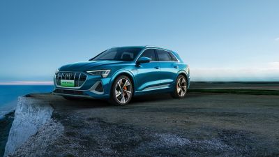 Audi e-tron 55 quattro S line, 2020