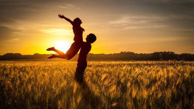 Couple, Silhouette, Sunset, Romantic, Together, Evening, Clear sky, Field, Lifting, 5K