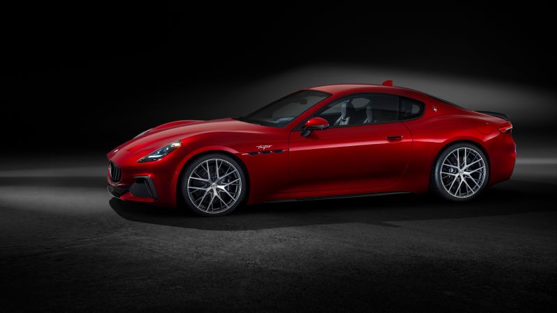 Maserati GranTurismo Trofeo, Luxury sports cars, Dark background, Red cars, Wallpaper