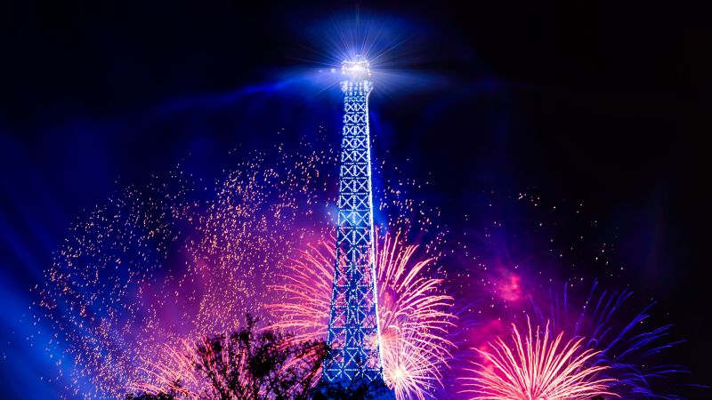 Eiffel Tower, Fireworks, Bastille Day, Night, Paris, Wallpaper