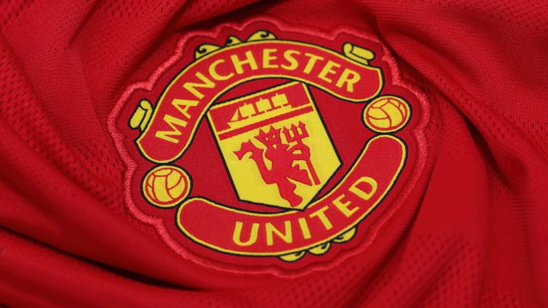 Manchester United, 5K, Red background, Football club, Logo, Wallpaper