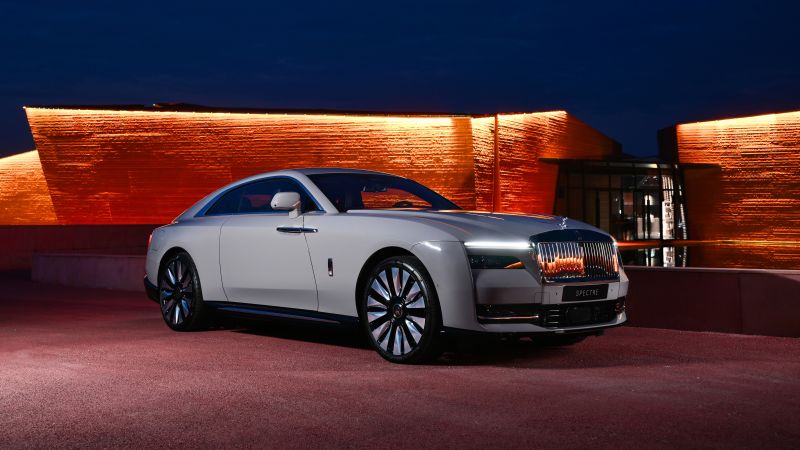 Rolls-Royce Spectre, 2024, 5K, Luxury EV, Night, Wallpaper