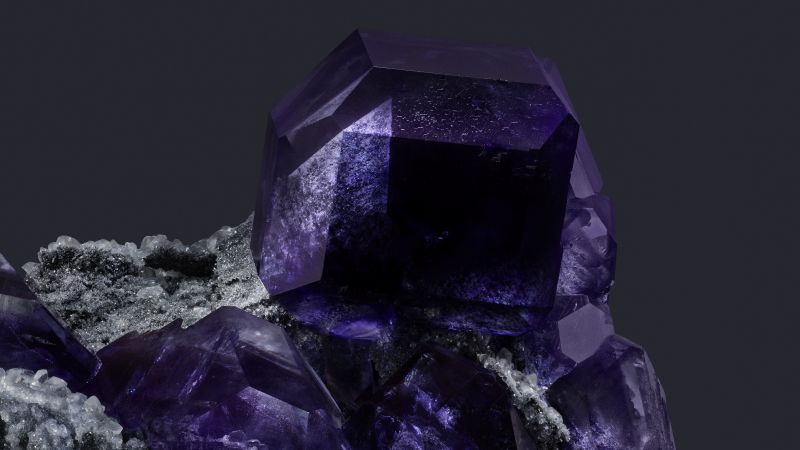 Sapphire, Fluorite Crystal, Fractal, Gemstone, Google Pixel 8 Pro, 5K, Dark theme, Wallpaper