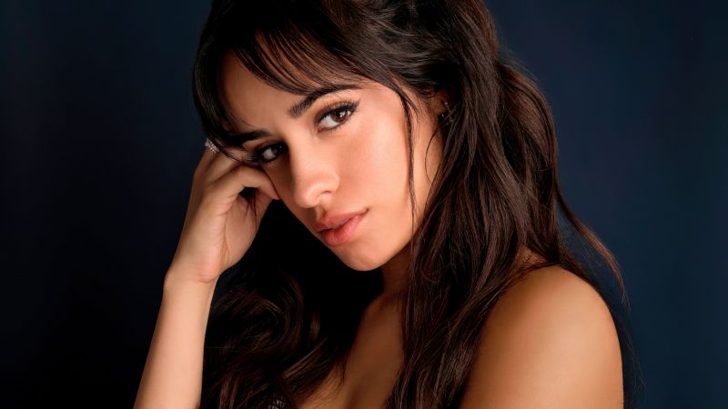 Camila Cabello, Closeup