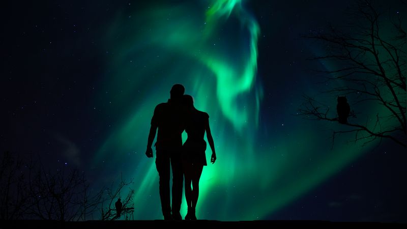 Couple, Aurora Borealis, Night, Romantic, Together, Silhouette, Northern Lights, 5K, Wallpaper