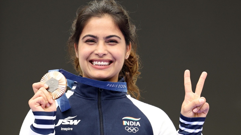 Manu Bhaker, Gold medal, Indian sport shooter, Wallpaper