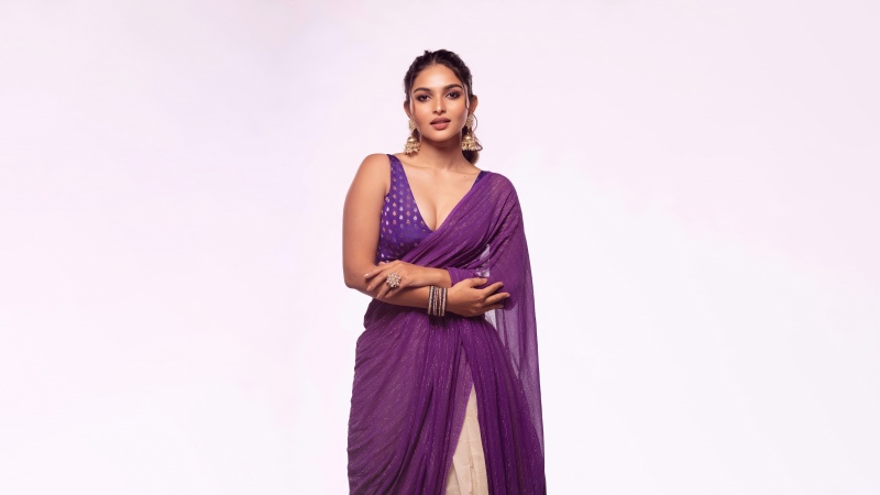 Kayadu Lohar, Saree, Indian actress, Purple, White background, 5K, Traditional