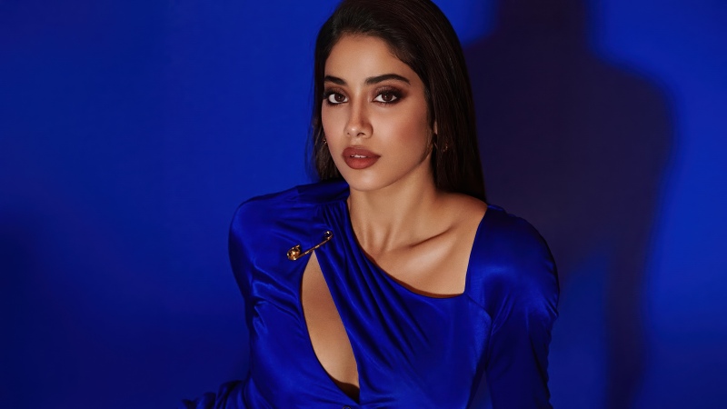 Janhvi Kapoor, Blue aesthetic