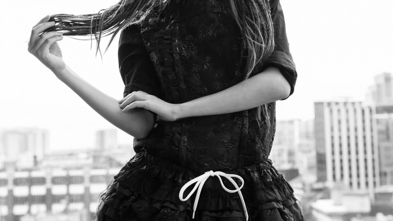 Nico Parker, Black and White, Fashion, Dreadlocks, British actress