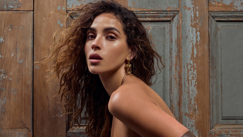 Adria Arjona