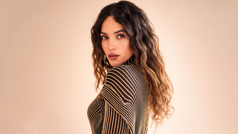 Adria Arjona