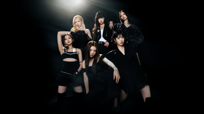 AtHeart - Butterfly Doors, 5K, Dark background, K-Pop singers, Girl group