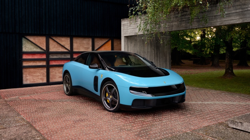 Ferrari Luce 4K wallpaper