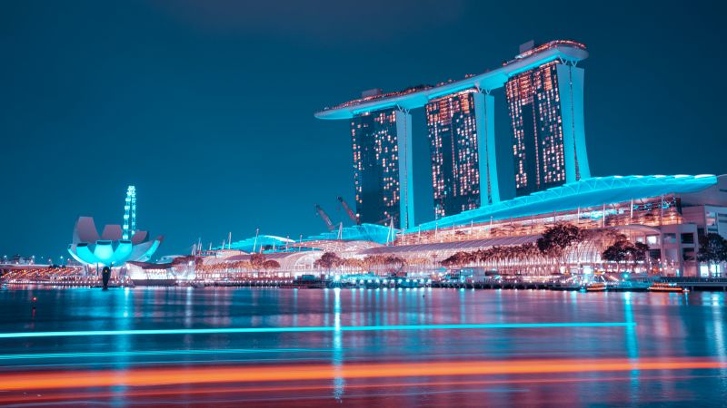 Marina Bay Sands, Hotel, Singapore, Blue hour, Night lights, Waterfront, Reflection, Modern architecture, Blue Sky, 5K, Wallpaper