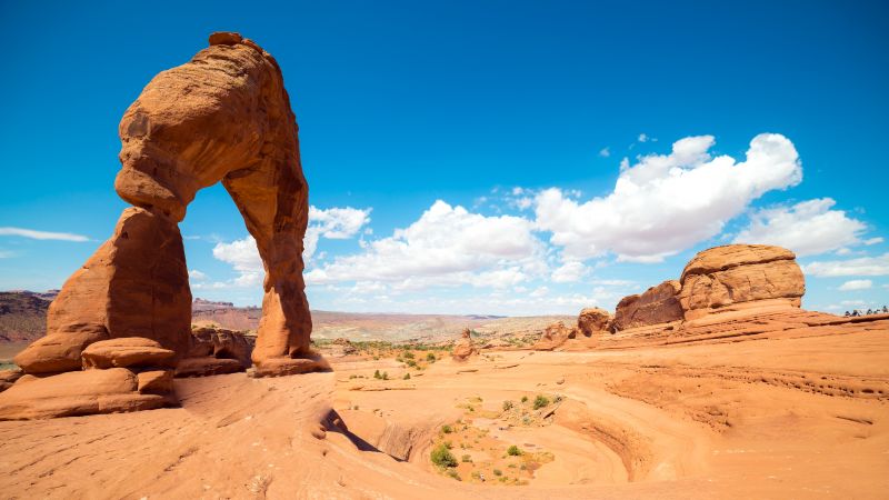 Delicate Arches, Arches national park, Landmark, Utah, Clouds, Blue Sky, Rock formations, Landscape, 5K, Wallpaper