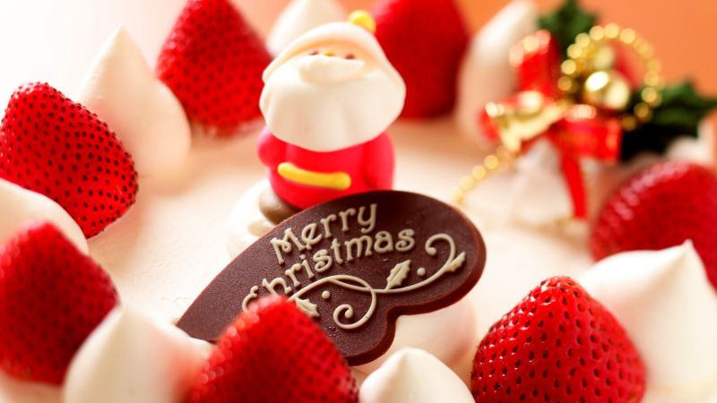 Merry Christmas, Santa Claus, Strawberry dessert, Cute, Bokeh, Cute Christmas, Wallpaper