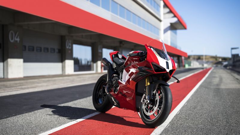 Ducati Panigale V4 R, Sports bikes, Race track, 2023, 5K, 8K, Wallpaper