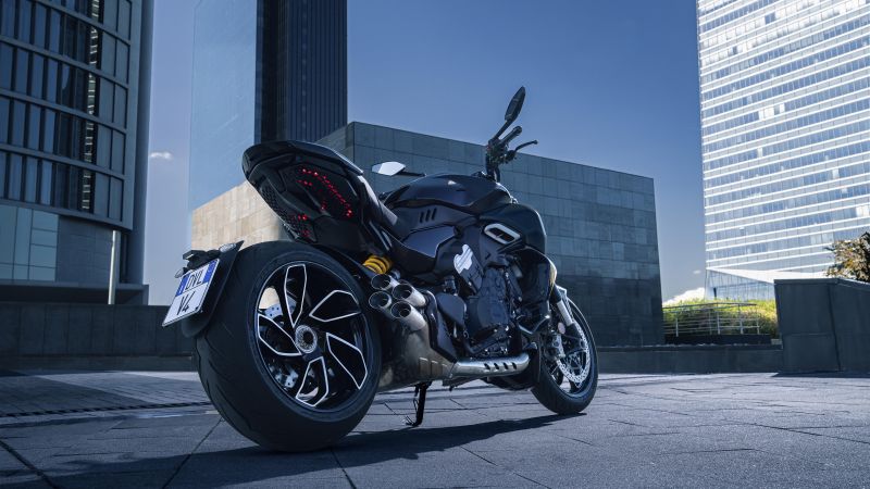 Ducati Diavel V4, Sports bikes, Muscle cruiser, 5K, 8K, 2023, Wallpaper